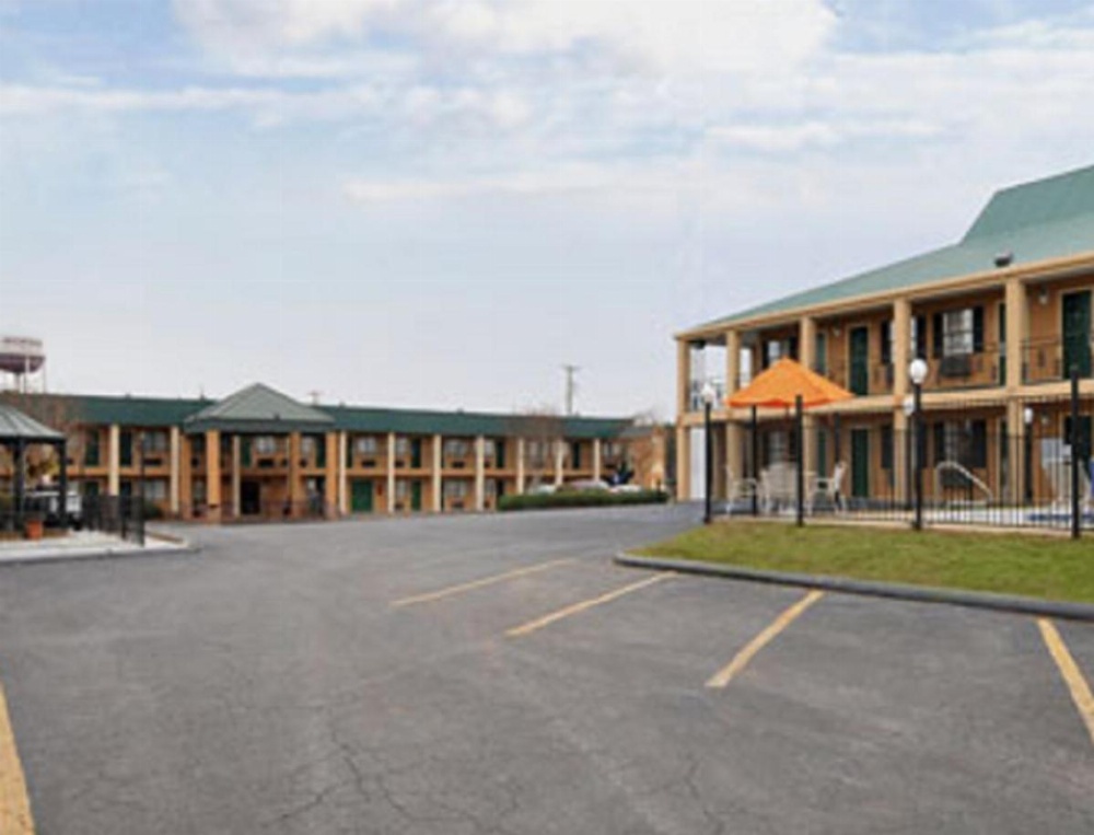 Days Inn by Wyndham Natchitoches Main image